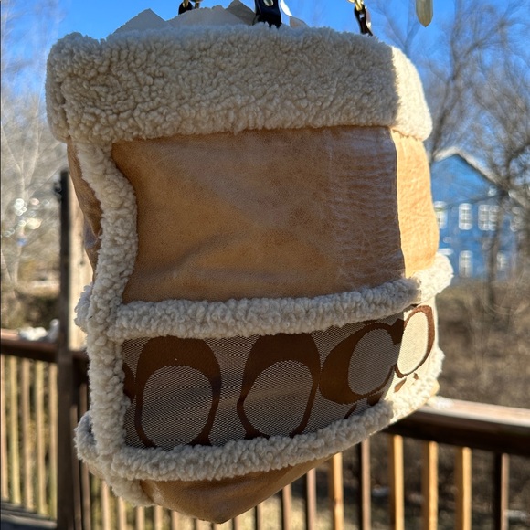 Coach RARE VINTAGE 2006 Brown Shearling Tote Bag - Picture 4 of 10